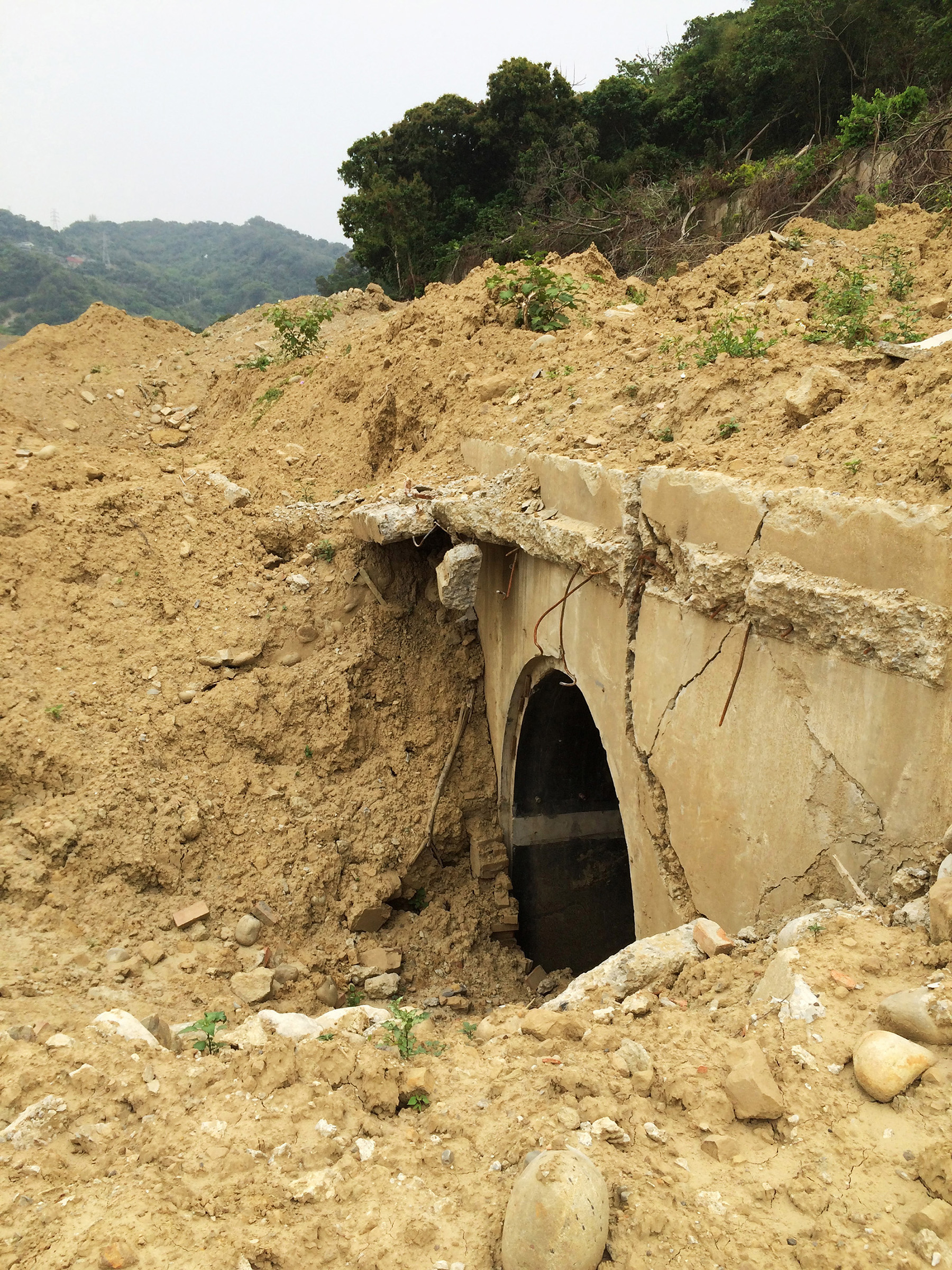 台中霧峰北溝故宮文物典藏山洞